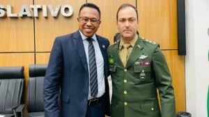 Vereador Daniel Nascimento participa de Sessão Solene em homenagem ao Exército Brasileiro na Câmara de Palmas