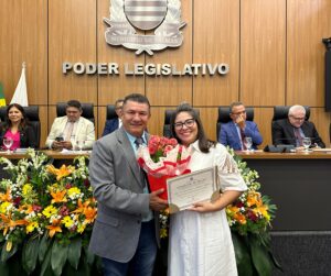Em Sessão Solene, vereador Márcio Reis homenageia Ana Cristina Pereira Sampaio Aguiar pelo 'Dia do Profissional da Contabilidade'