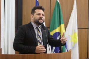 Vereador Rubens Uchôa defende legado de Janad na Câmara após divulgação de fake news sobre ação judicial contra antecipação de salários dos servidores municipais de Palmas