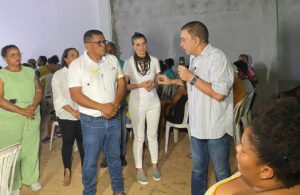 Ao lado de Carlos Amastha, vereador Sargento Júnior Brasão reúne multidão no lançamento da sua pré-campanha à reeleição; evento aconteceu no Aureny III