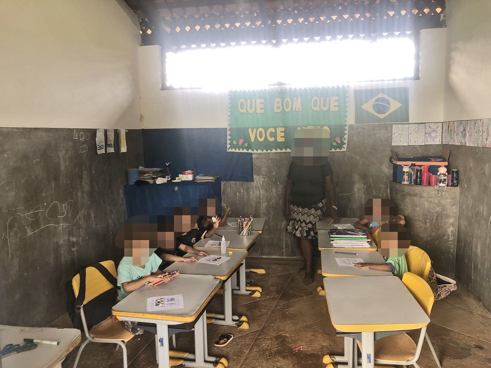 MPTO exige melhorias em escola municipal de Monte do Carmo que funciona em antiga baia de animais