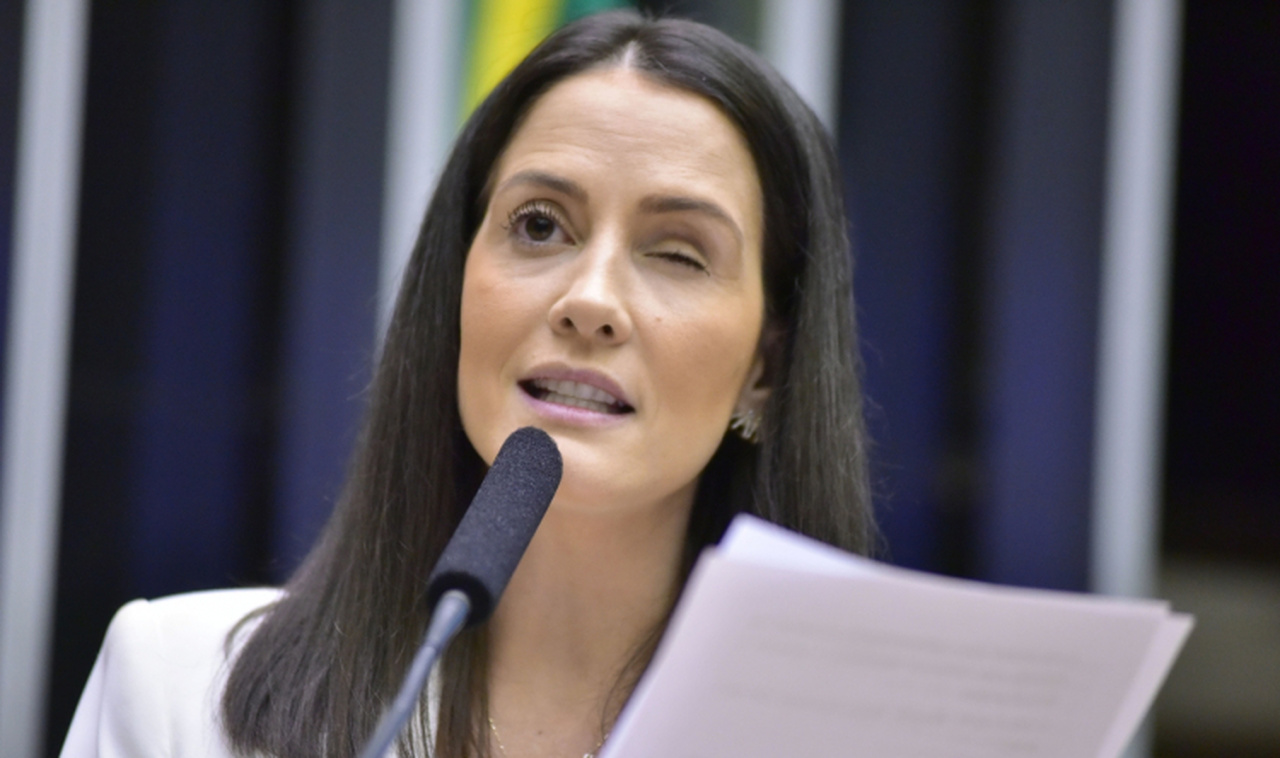 Quem era a deputada federal Amália Barros; parlamentar morreu aos 39 anos