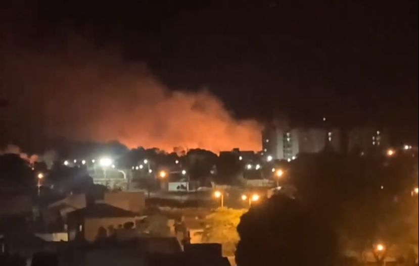 Corpo de Bombeiros controla incêndio em área de vegetação seca na região norte de Palmas; VEJA VÍDEO