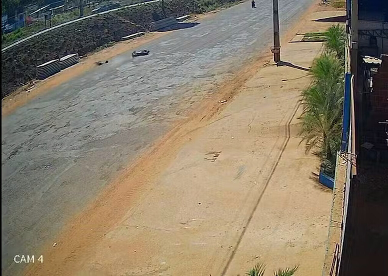 VÍDEO: Homem busca motocicleta desaparecida após acidente em trecho de Taquaralto na região Sul de Palmas