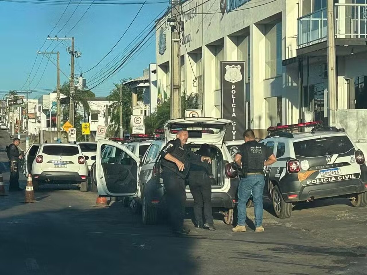 Policiais penais são alvos de mandados de busca e apreensão por ligação com grupo criminoso em Palmas e Gurupi