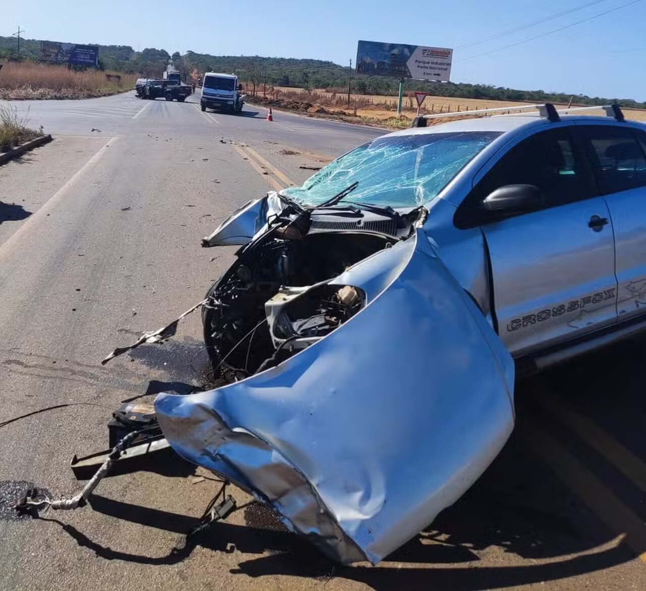 Motorista fica ferido após ser arremessado de carro em acidente na TO-080; VEJA VÍDEO