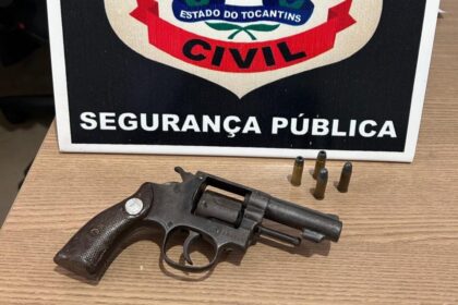 Homem é preso em Paraíso por posse ilegal de arma após mandado de busca