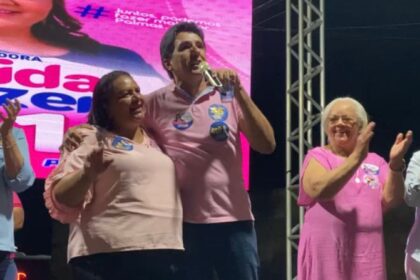 Comício no Aureny III fortalece campanha de Cida Rozeno em Palmas com a presença do candidato a prefeito Júnior Geo