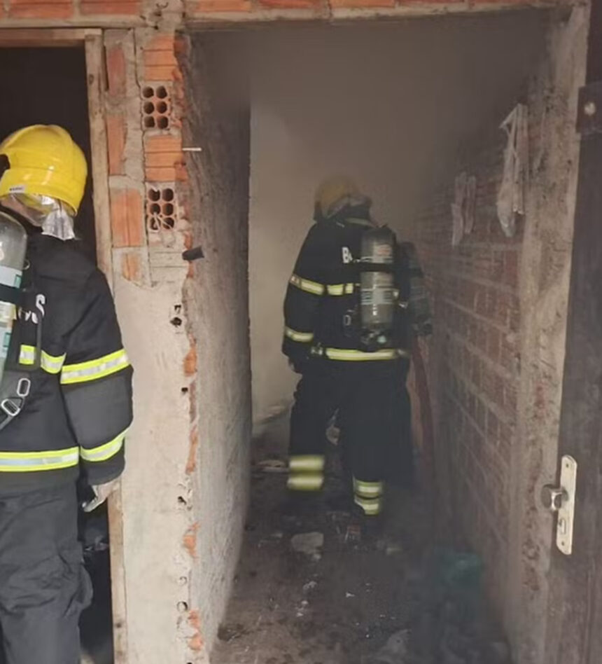 Incêndio iniciado por criança deixa casa parcialmente destruída em Guaraí