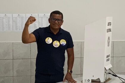 Sargento Júnior Brasão vota em Palmas e promete: "Continuarei lutando por oportunidades e segurança para todos!"