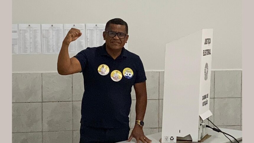 Sargento Júnior Brasão vota em Palmas e promete: "Continuarei lutando por oportunidades e segurança para todos!"