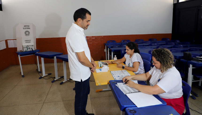 Após votar, governador Wanderlei Barbosa destaca a importância das eleições para o desenvolvimento dos municípios