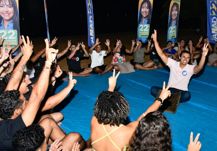 Vice de Janad, Pedro Cardoso reúne jovens e lança projeto de bolsa universitária