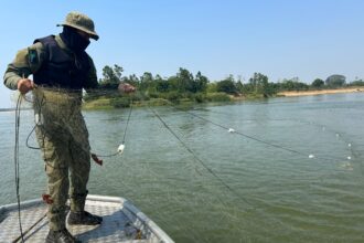 Piracema 2024: Operação avança no rio Araguaia e apreende 200 metros de redes de pesca no Tocantins