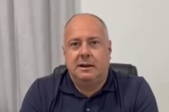 ''Horário de entrar aqui na prefeitura é às 7h'', diz prefeito de Divinópolis do TO ao mandar recado 'diretão' para os servidores do município; VEJA VÍDEO