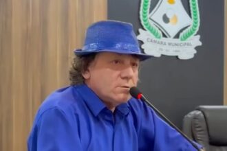 Vídeo / “Aqui a bala pega”, dispara prefeito de Colinas, Kasarin, contra vereadora durante sessão; parlamentar chegou a chorar