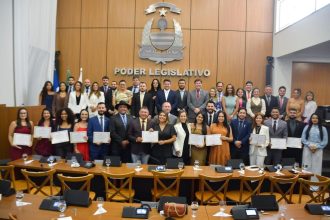 Câmara de Palmas homenageia jovens advogados em sessão solene pelo Dia Municipal da Jovem Advocacia