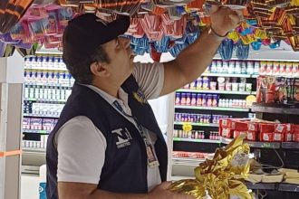 Em meio à Páscoa no Tocantins, brinquedos em ovos de chocolate exigem atenção dos pais
