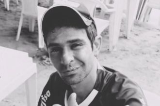 Homem morre afogado na Praia das Arnos em Palmas; corpo foi encontrado por casal de pescadores