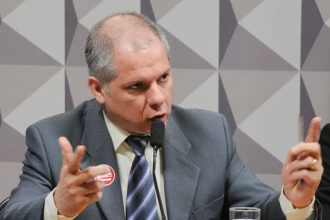 Operação Sem Desconto: presidente do INSS é afastado após suspeita de esquema bilionário contra aposentados