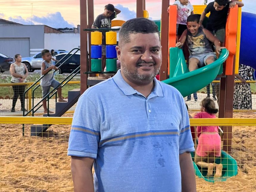 Vereador Balaio marca presença na inauguração da Praça Francisco Monteiro de Sousa no Setor Belo Vale, em Palmas