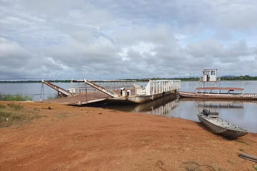 Balsa entre Tocantins e Pará é interditada por falta de habilitação adequada do condutor