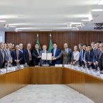 Nova medida de Lula garante conta de luz grátis para 60 milhões de brasileiros e desconto para outros 55 milhões; entenda