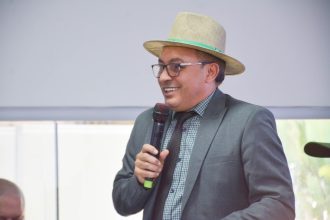Marilon Barbosa apresenta PL na Sessão Itinerante na Agrotins que reconhece importância econômica da Feira para Palmas