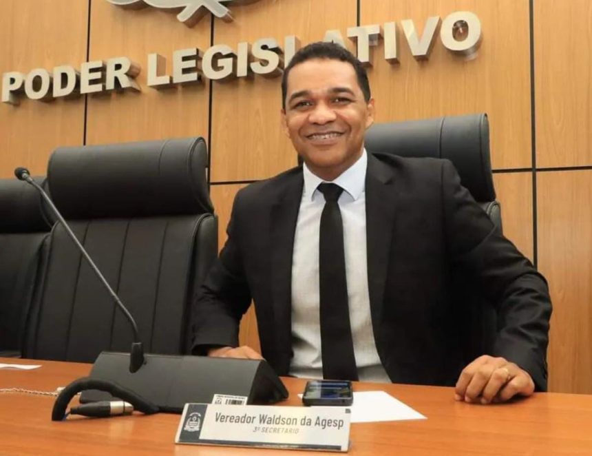 Vereador Waldson da Agesp solicita substituição de luminárias por LED na quadra 1.404 Sul em Palmas