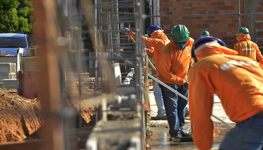 Tocantins figura entre os estados que mais geraram empregos na construção civil em 2025