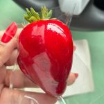 Receita do morango do amor; veja como preparar o doce que viralizou nas redes