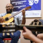 Oficinas de arte e música promovem transformação e novas perspectivas a adolescentes do Ceip Central em Palmas; veja detalhes