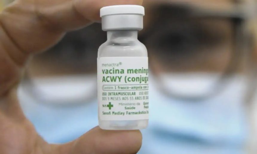 Reforço com vacina ACWY substitui meningocócica C na rede pública para bebês de 1 ano; veja detalhes