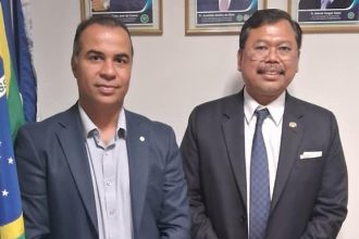 Embaixador da Malásia e deputado Filipe Martins discutem oportunidades de cooperação no Tocantins