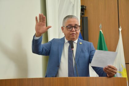 Eudes Assis toma posse como vereador em Palmas após licença de Waldson da Agesp para assumir secretaria