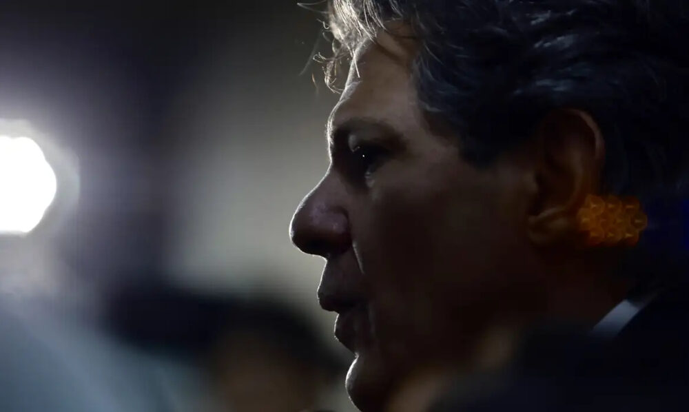 Haddad afirma que escalada do conflito entre EUA, Israel e Irã não deve interromper ciclo de cortes da Selic previsto para março 1 Haddad afirma que escalada do conflito entre EUA, Israel e Irã não deve interromper ciclo de cortes da Selic previsto para março