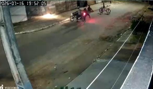 VÍDEO mostra momento em que adolescente de 17 anos é morto a tiros no setor Maria Rosa, em Palmas
