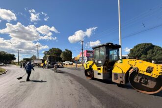 Prefeitura conclui recuperação total da Avenida NS-05 e entrega novo asfalto em importante corredor viário da região norte de Palmas