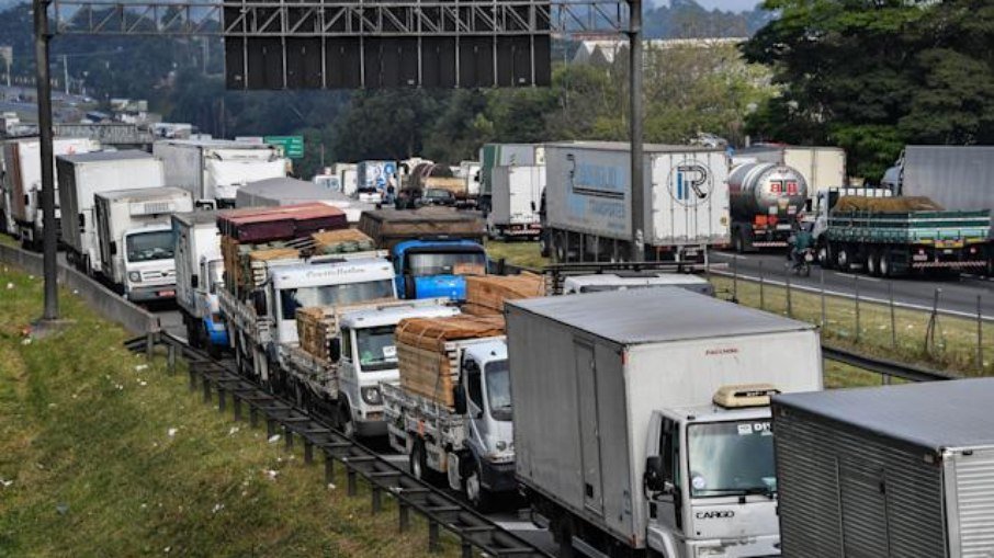 Paralisação não fechará rodovias, diz líder de caminhoneiros