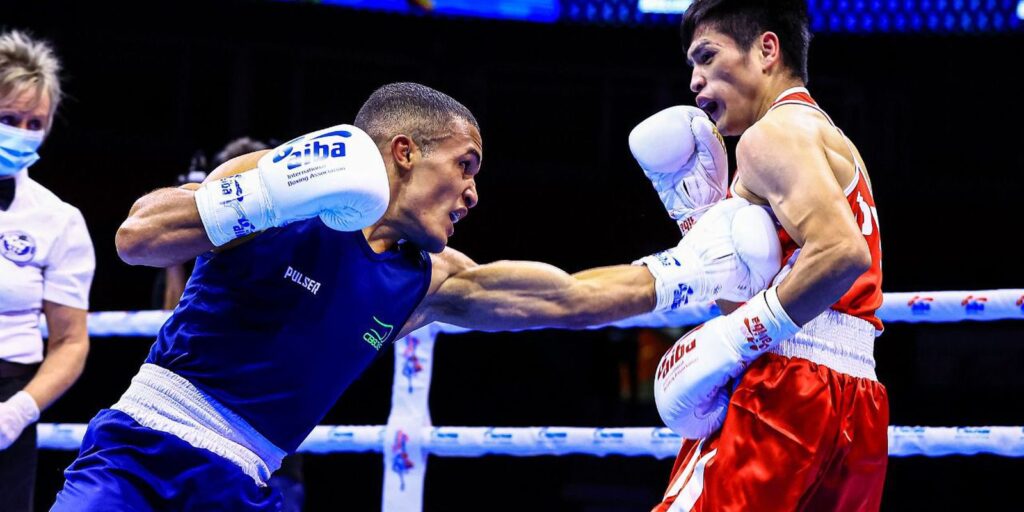 Ronaldo Bezerra vence na estreia e vai às oitavas do Mundial de Boxe