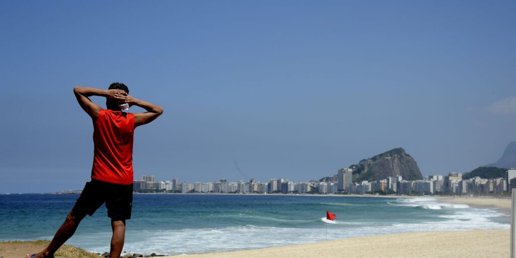 Prefeitura do Rio libera uso de máscaras em lugares abertos