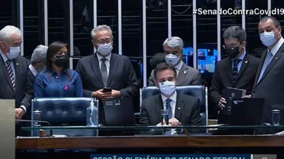 CPI da Covid: senadores entregam cópia do relatório final a Rodrigo Pacheco