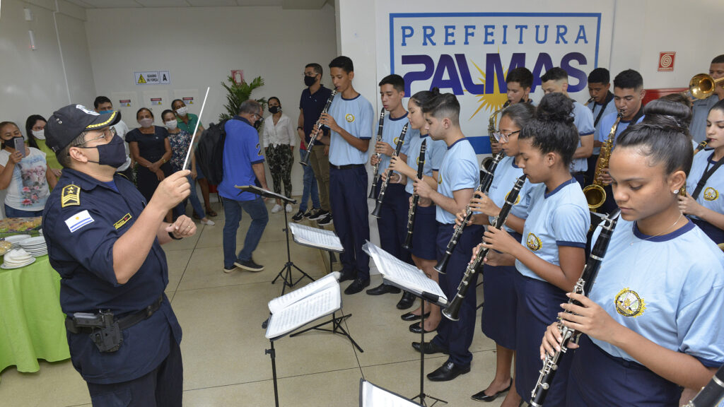 Orquestra Jovem de Palmas homenageia servidores municipais