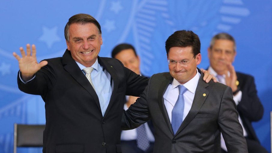 Para viabilizar Auxílio Brasil, João Roma faz apelo ao Congresso; confira