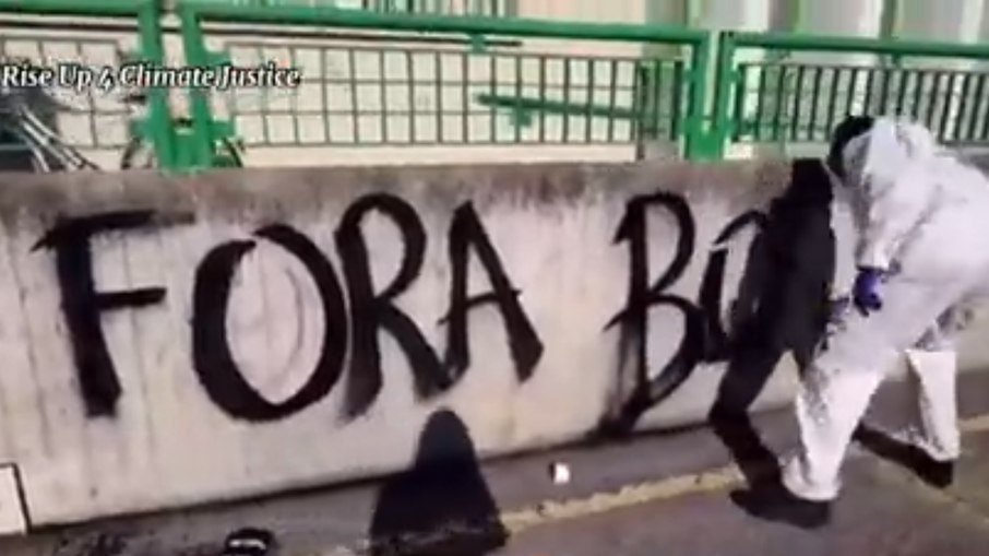 Ativistas protestam contra homenagem a Bolsonaro em cidade na Itália