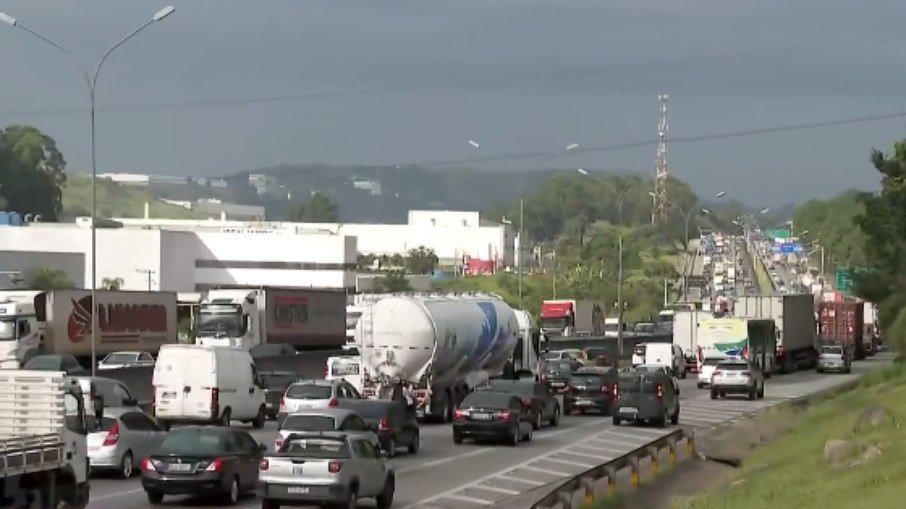 Greve dos caminhoneiros: líderes tentam derrubar liminares contra bloqueios