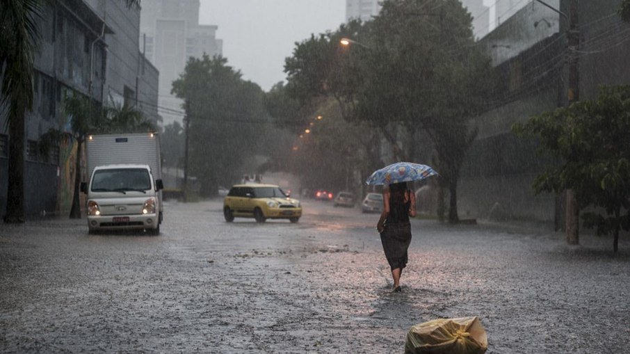 Chuvas intensas causam alagamentos no Sul, Sudeste e Centro-Oeste do país