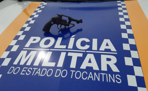 Denúncia de ameaça leva PM a prisão de dois indivíduos e apreensão de arma de fogo em Araguaína