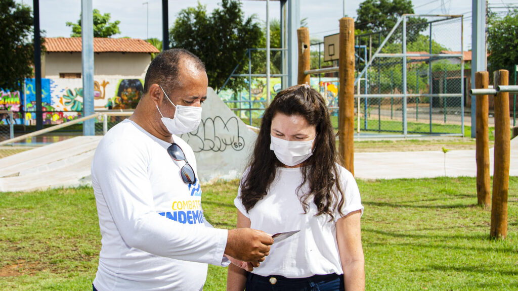 Beneficiários do Cras Morada do Sol recebem orientações de combate à dengue
