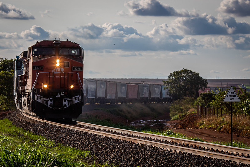 CNA discute transporte dos produtos agropecuários pelas ferrovias